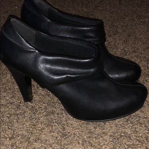 Steve Madden shoes, 8.5, mint condition